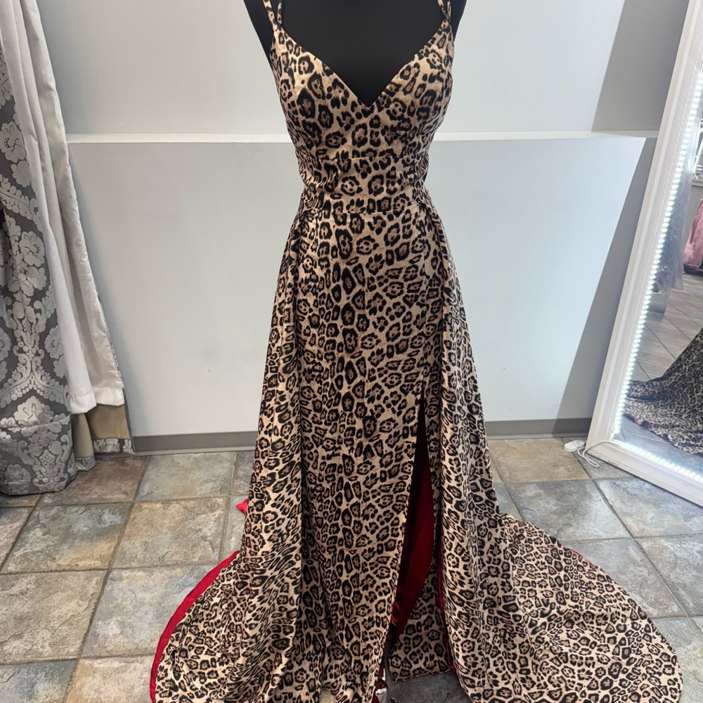 Mori Lee Leopard Print Dress with Black and Brown Tones red lining. - Picture 6 of 7